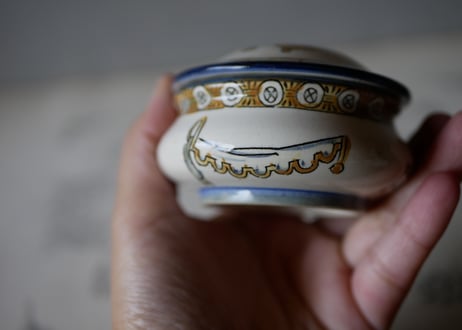 GIEN  ジアン　陶器の小さな入れ物　フランスアンティーク　アンティークのある生活
