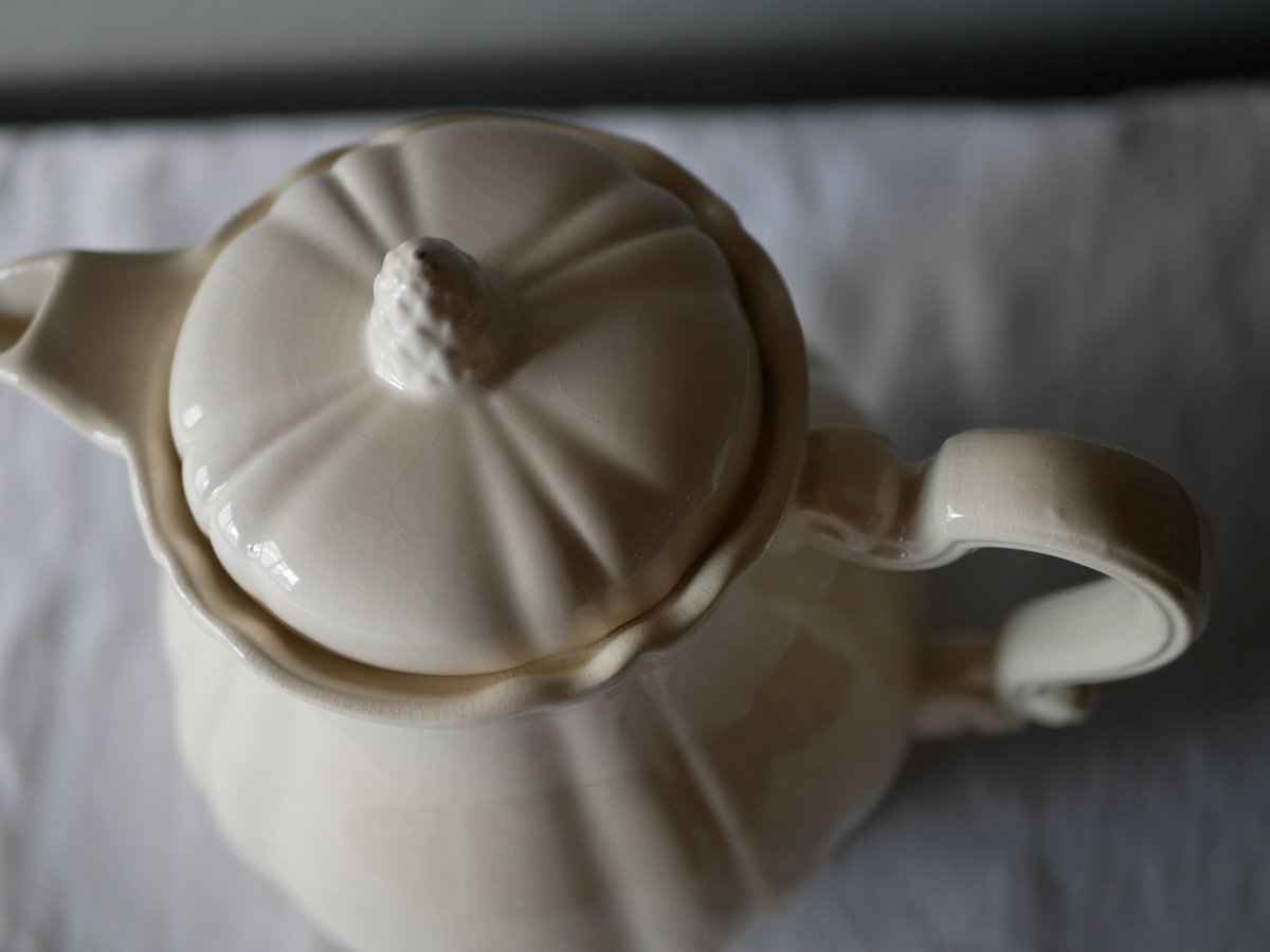 仏）アンティーク サルグミンヌ ティーポット ディスプレイ