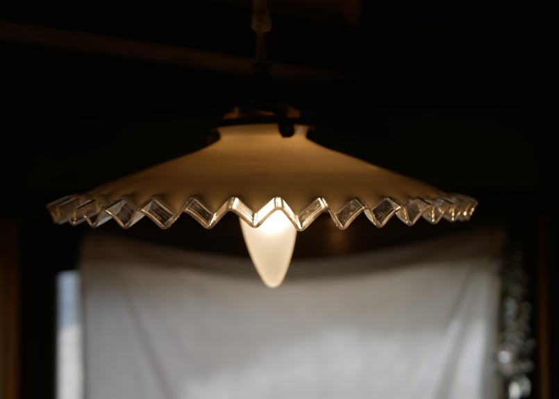 ミルクガラス フリル ランプシェード フランスアンティーク