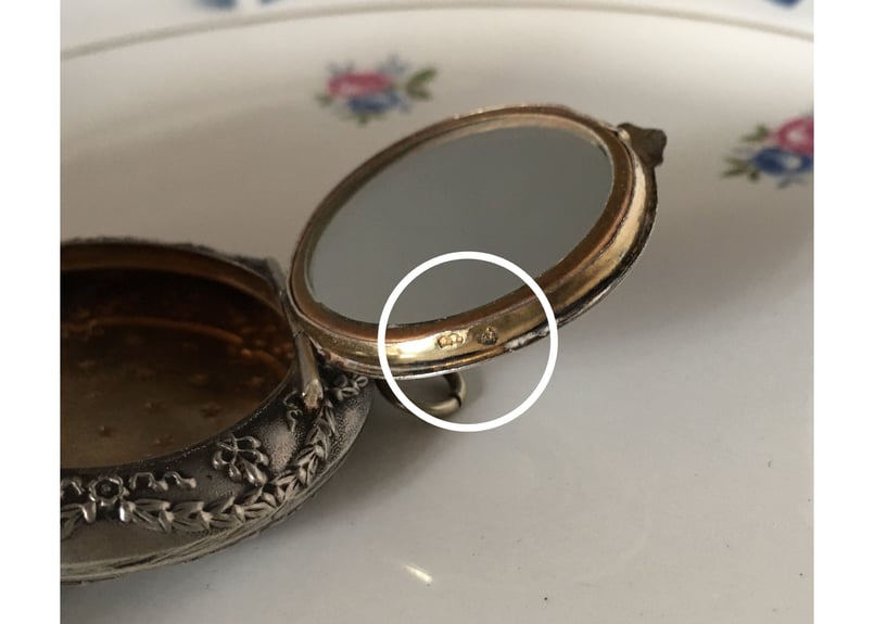 ナポレオン三世 純銀製 パウダーケース シャトレーン コンパクトミラー