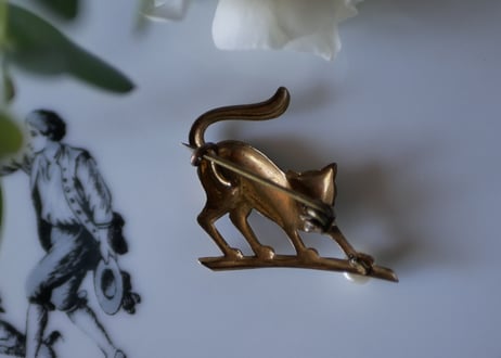 【M様 御予約品】猫ブローチ　フランスアンティーク
