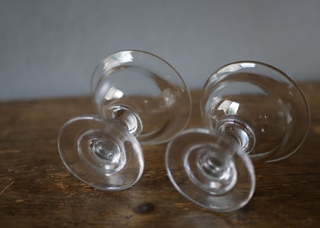Glass cup