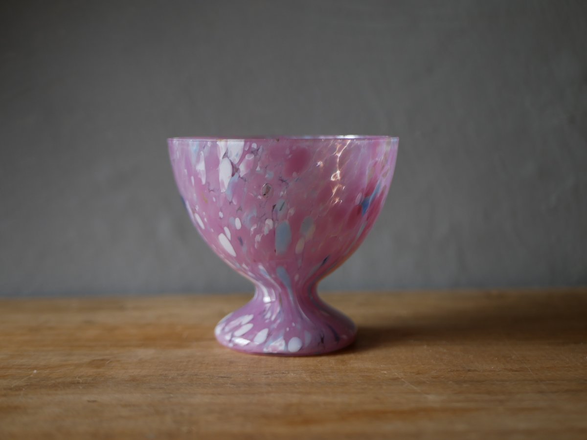 フランス アンティーク オパリンガラス フラワーベース 薄いピンク