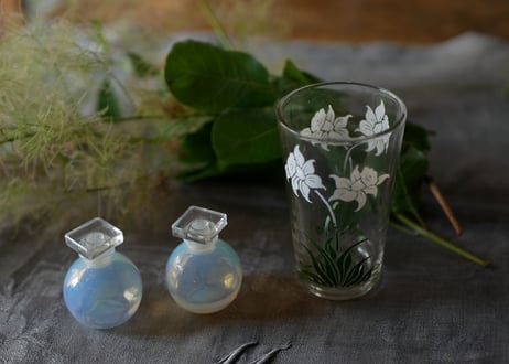 Opalin glass