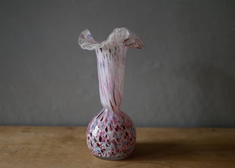 クリシー　フラワーベース　花器　オパリンガラス　フランスアンティーク　ブロカントのある暮らし