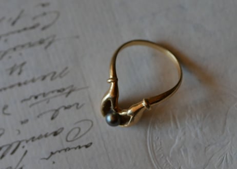 Black pearl + hand , Ring