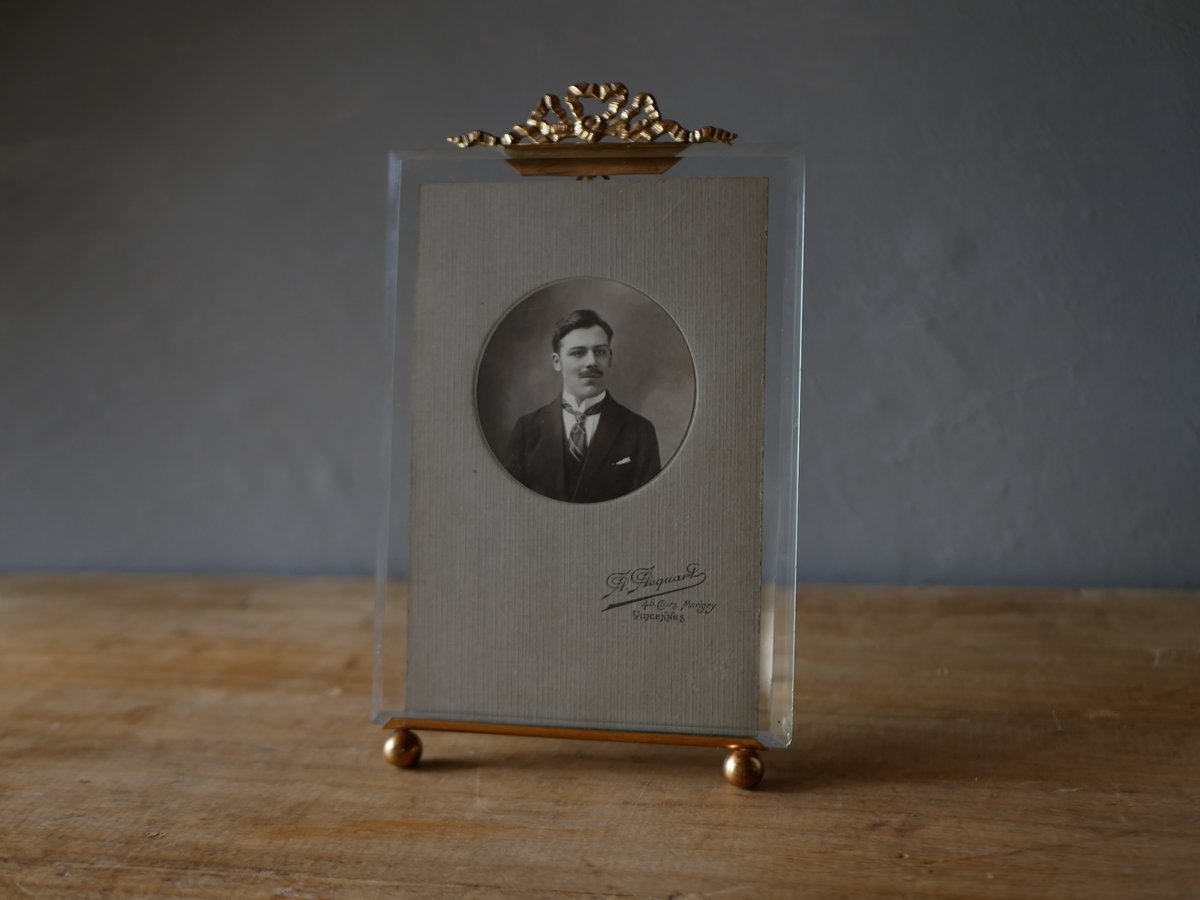 リボンモチーフ 面取りガラスのフォトフレーム 写真付 フランス