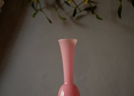 オパリンガラス　フラワーベース　PINK　フランスヴィンテージ　ブロカント
