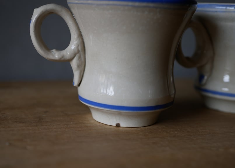 ブリュロカップ ブルーライン フランスアンティーク ブロカントのある