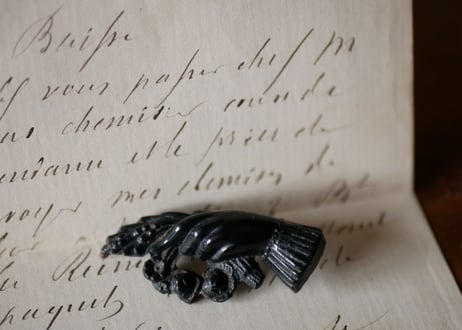 【商談中】Black Hand Brooch