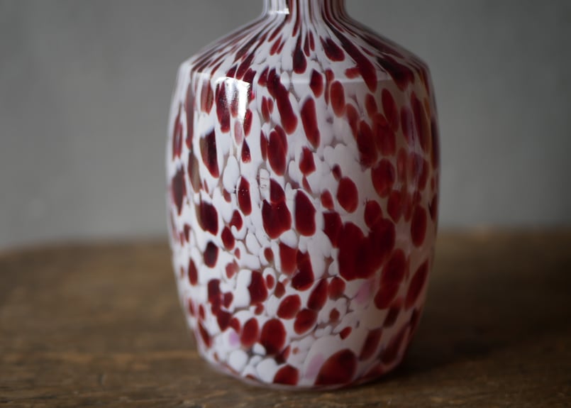 クリシー フラワーベース フランスヴィンテージ ブロカントのある