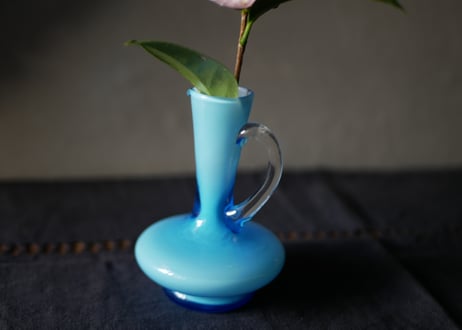 ブルーの小さな花器　花瓶　フラワーベース　フランスヴィンテージ　ブロカント