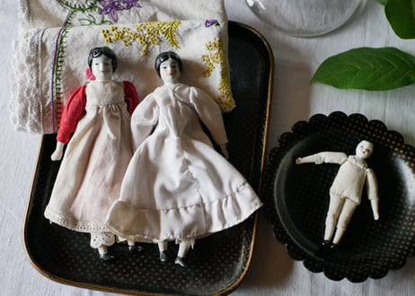 Robe BLANCHE  bisque doll