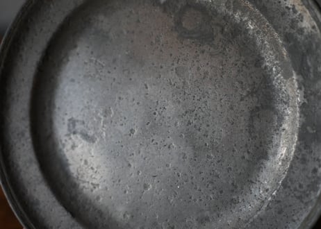 B pewter plate