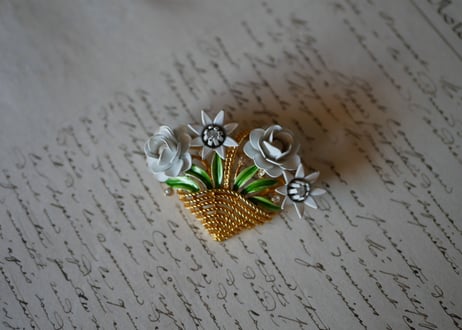 Crown Trifari, flower brooch