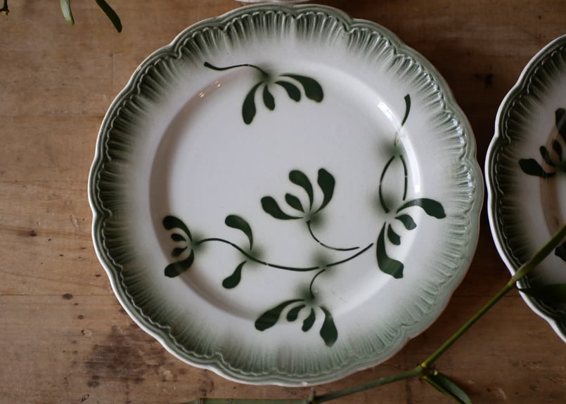 ヤドリギ プレート アンティーク 2枚セット ヤドリギ プレート アンティーク 2枚セット