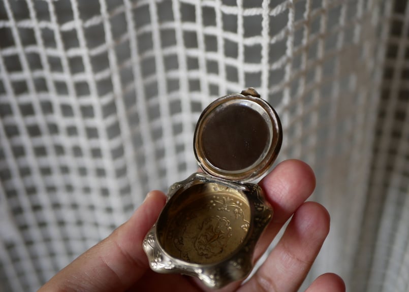 アンティーク　ミラー付きピルケース　パウダーケース アンティーク ミラー付きピルケース パウダーケース コンパクト