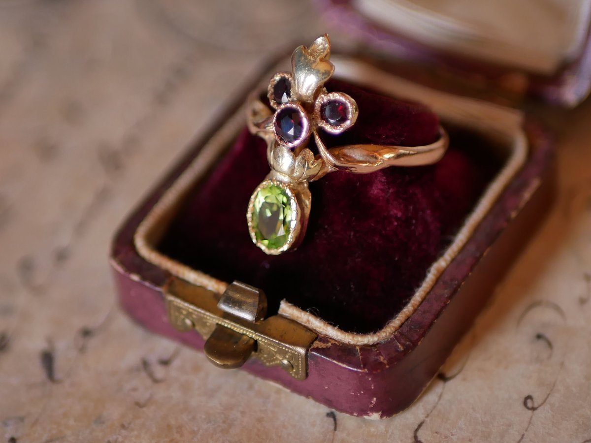 アンティーク 18c人物像リトグラフ コットン＆シルク フリンジ付レアなドイリー アンティーク18c人物像リトグラフ コットン＆シルク フリンジ付