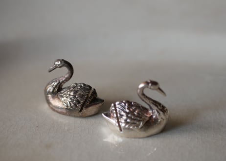 Swan card Holder