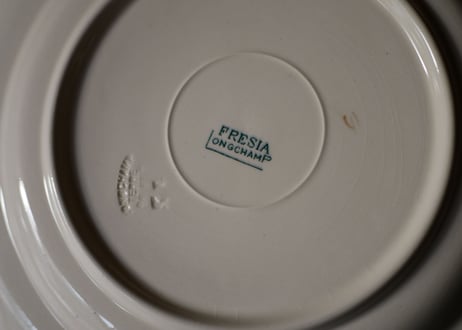 Plate, Longchamp