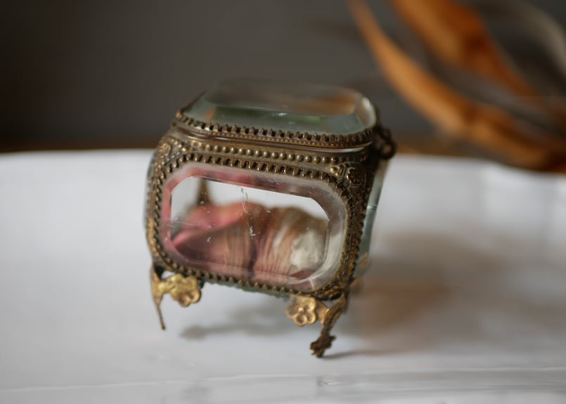 面取りガラスのジュエリーボックス フランスアンティーク アンティーク