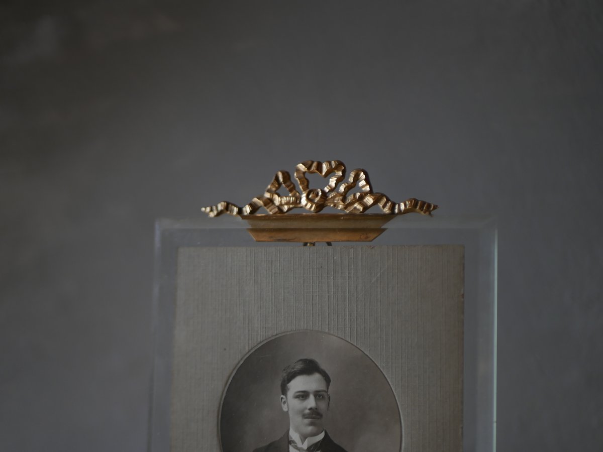 リボンモチーフ 面取りガラスのフォトフレーム 写真付 フランス