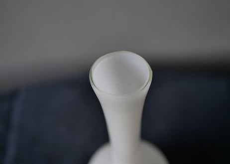 オパリンガラス 　フラワーベース　フランスヴィンテージ