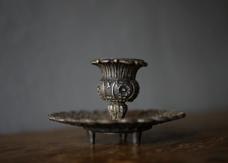 Candle holder