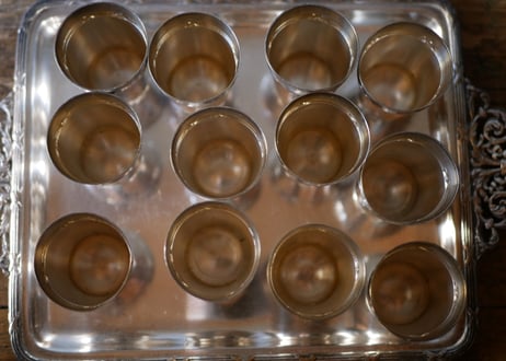 12 cups + plate