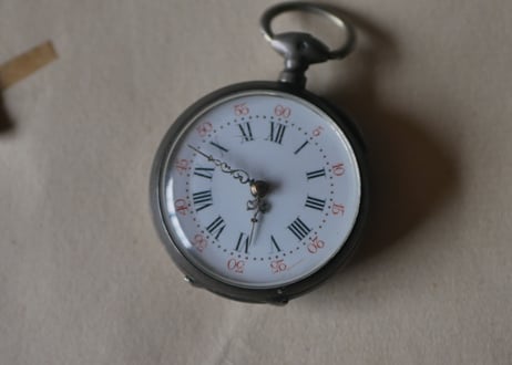 2 small watches