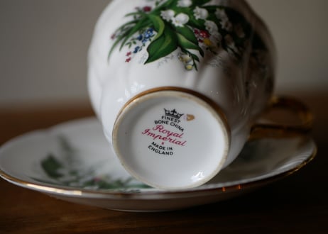 Royal Imperial ロイヤルインペリアル トリオ 英国ヴィンテージ　カップ＆ソーサー