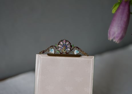 #5 enamel Photo stand