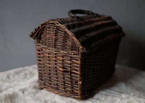 小さめサイズのパニエ　panier　アンティークパニエ　フランスアンティーク　ブロカントのある暮らし