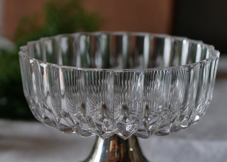 no.5 glass holder