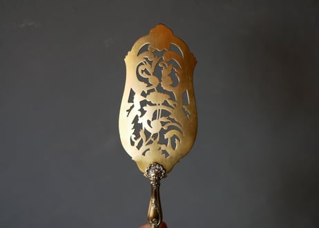 Cake server, Minerve
