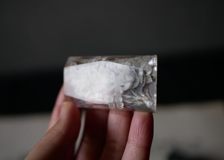 ルーサイトブローチⅢ　フランスヴィンテージ　ヴィンテージアクセサリー　ブロカント