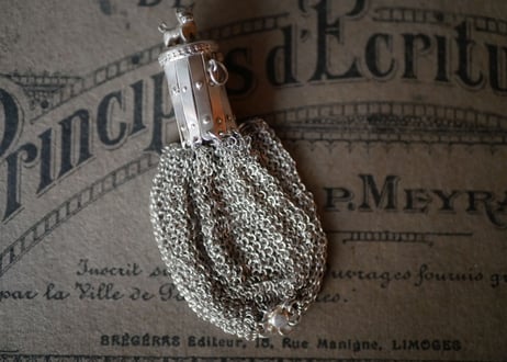 Dog mesh coin purse