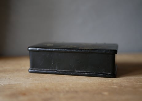 ナポレオン三世時代　鳥とヒイラギ　パピエマシェ　フランスアンティーク　アンティークのある暮らし