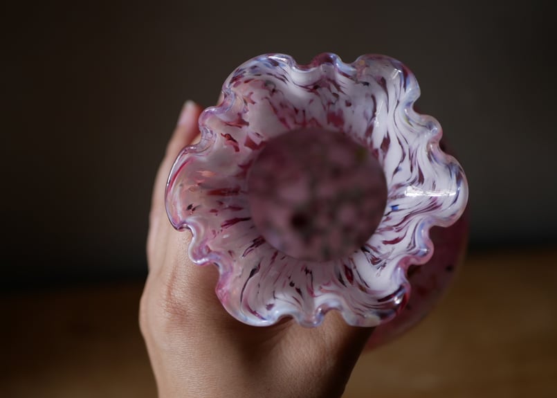 クリシー オパリンガラス フラワーベース 花器 ブロカント