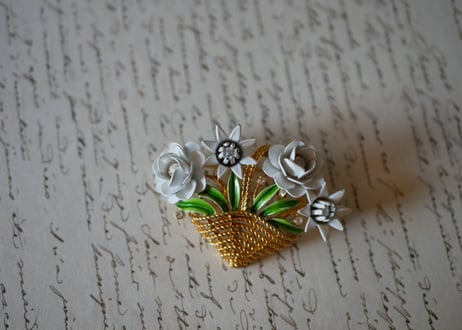 Crown Trifari, flower brooch