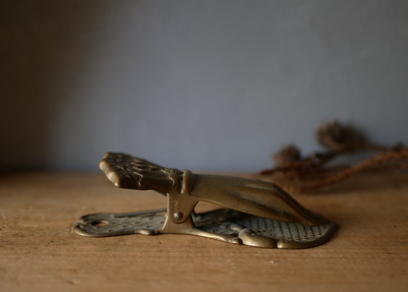 deardachsフランスアンティーク 貴婦人の手 クリップ 指輪