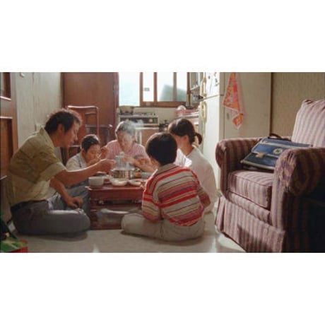 映画『はちどり  벌새』脚本集（韓国語版）