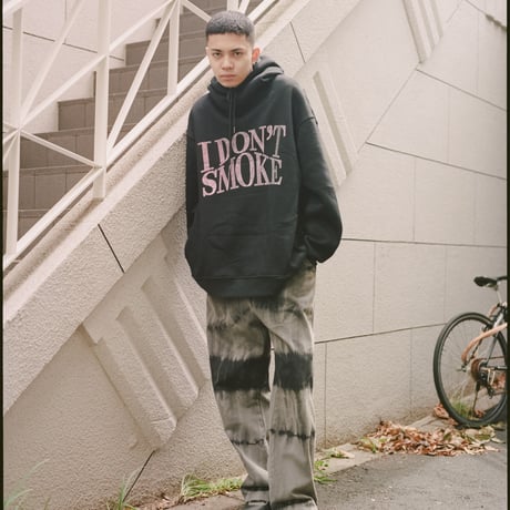 NEUT Magazine ISSUE 2022  / Yellow Light