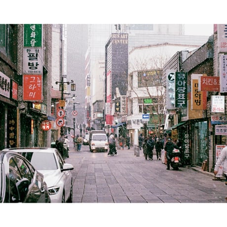 MUT: Street Fashion of Seoul