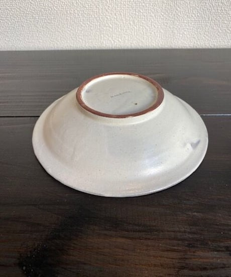 粉引きのリム中鉢