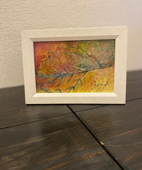 色鉛筆画　「足音」加藤あみな