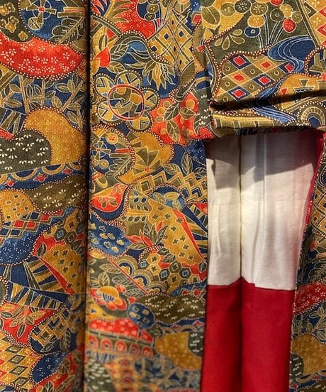 アンティークの着物　古典柄紬　　Antique kimono Tsumugi