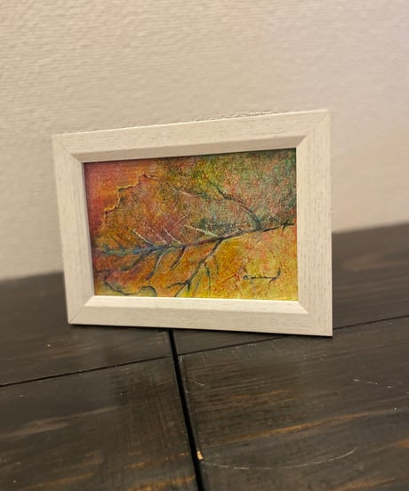 色鉛筆画　「足音」加藤あみな