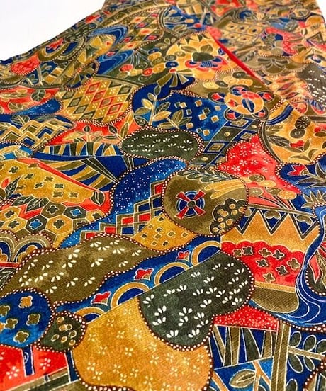 アンティークの着物　古典柄紬　　Antique kimono Tsumugi