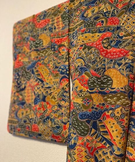 アンティークの着物　古典柄紬　　Antique kimono Tsumugi